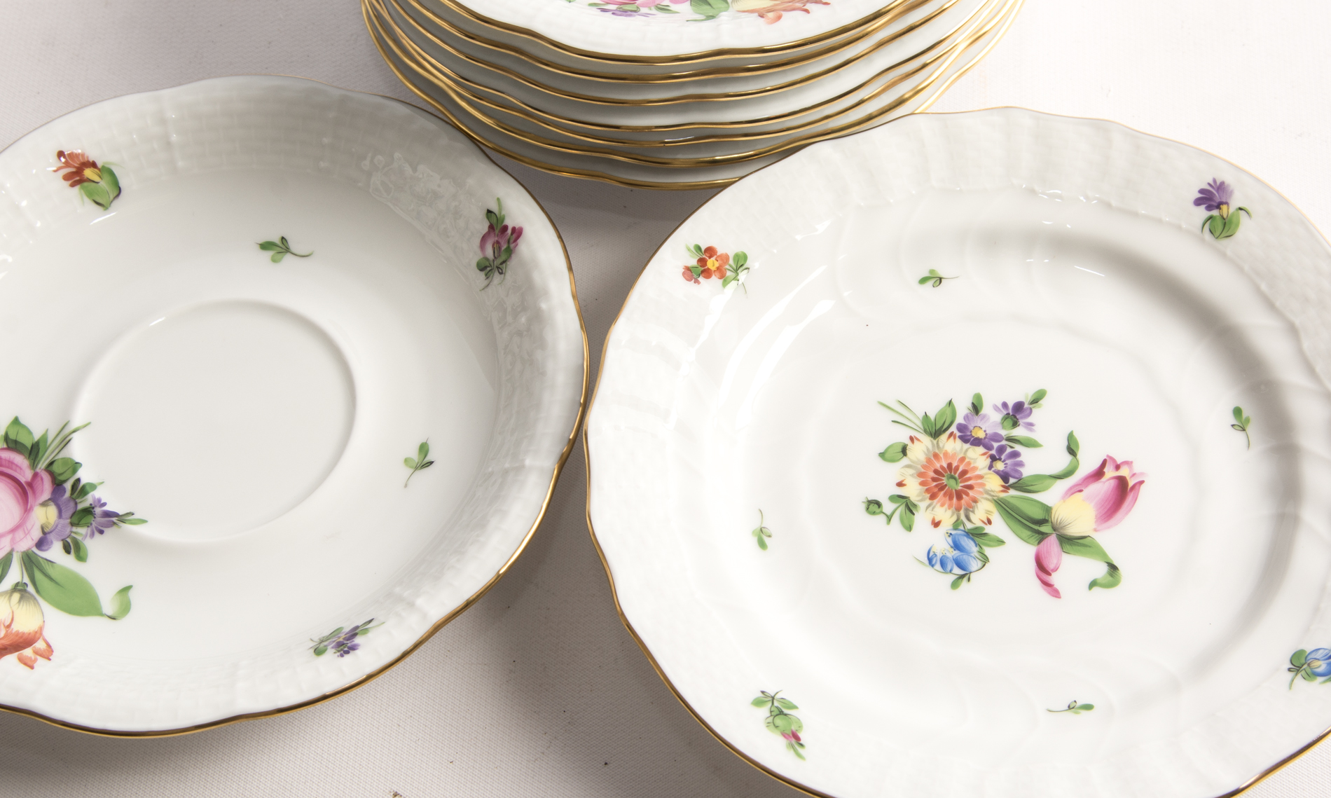 Herend "Printemps" Teacup and Saucer Sets