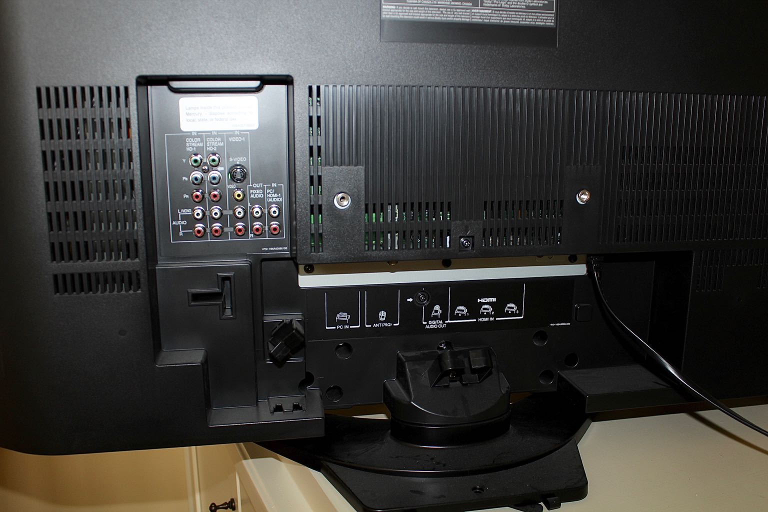 Toshiba Regza 37" 720p LCD Television