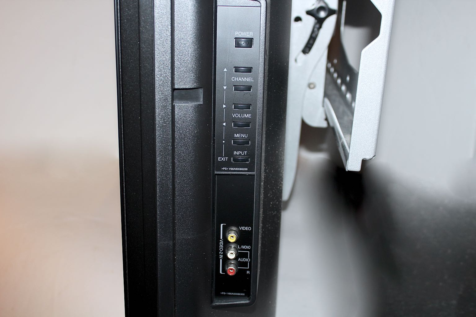 Toshiba Regza 37" 720p LCD Television