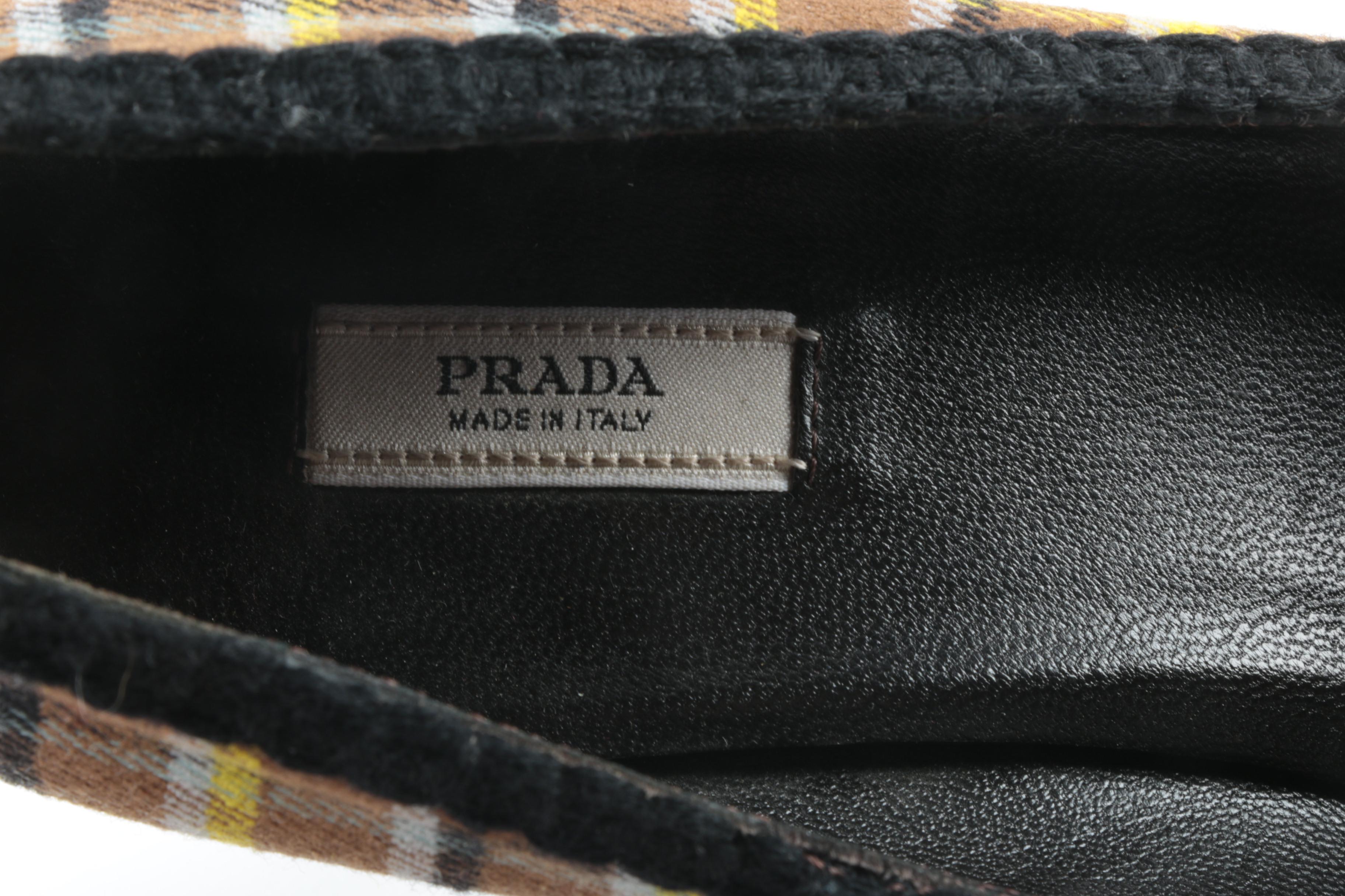 Women's Plaid Prada Pumps, Size 37.5