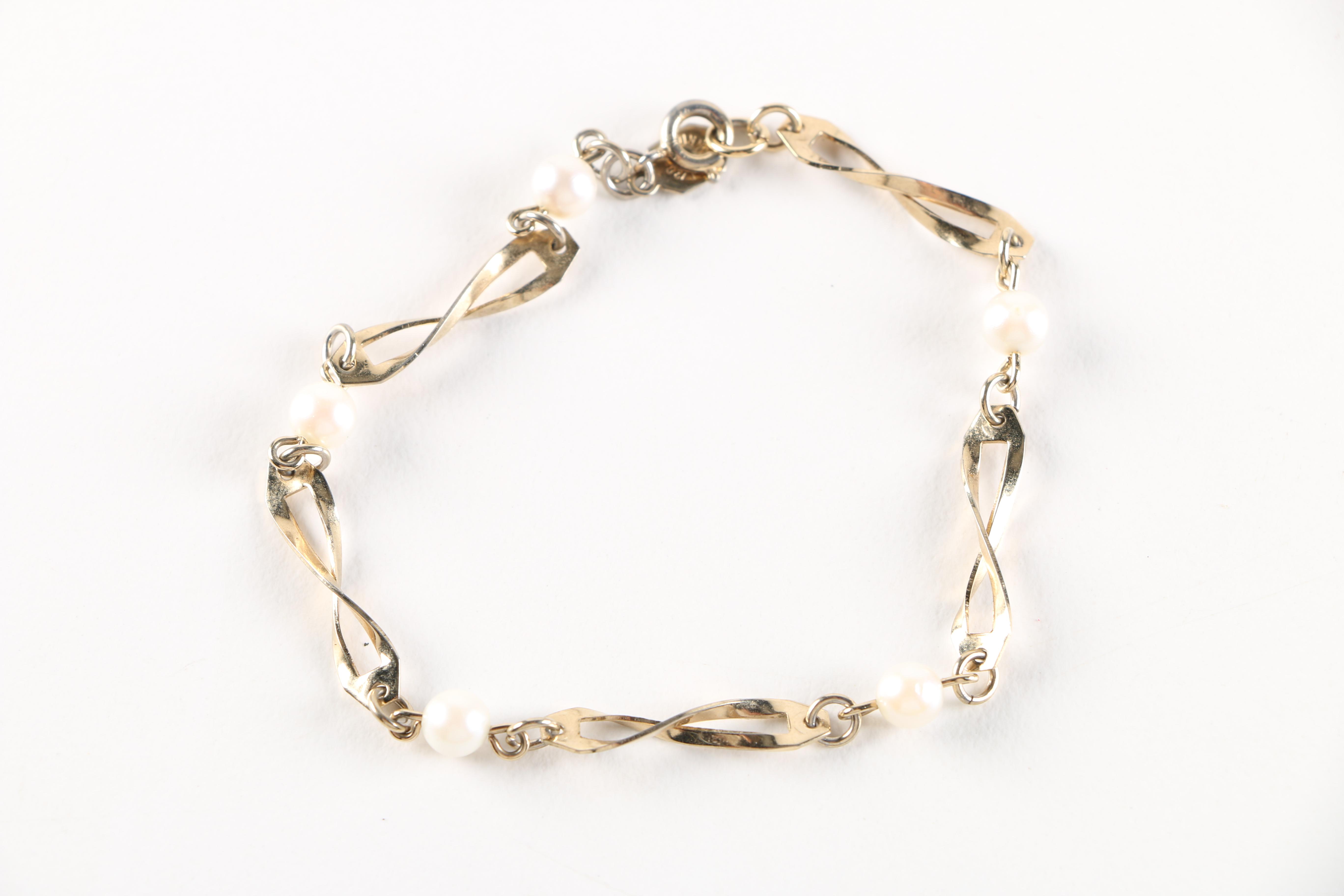 Costume Jewelry Including Cultured Pearls