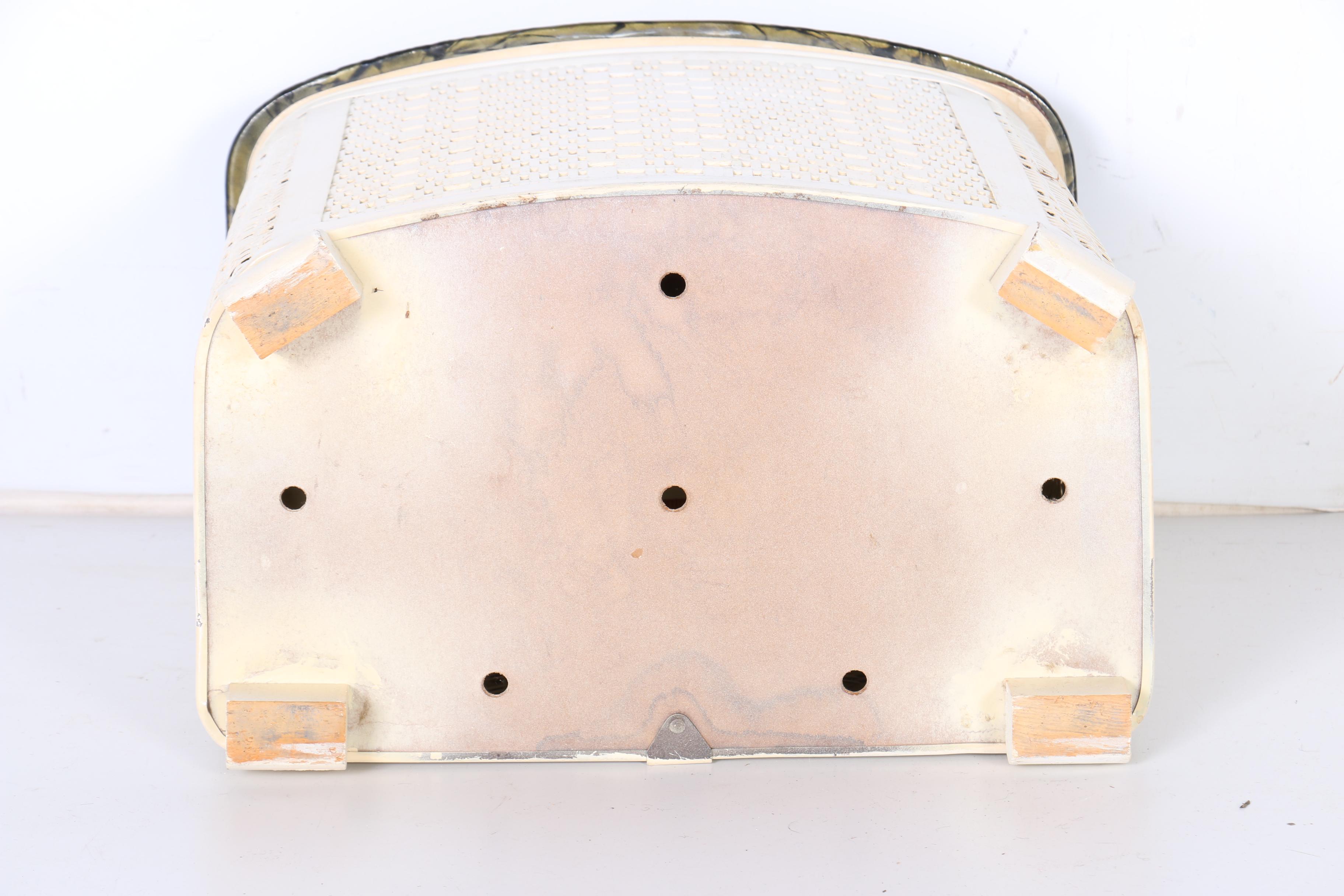 Vintage Mid-Century Pearlwick Hamper