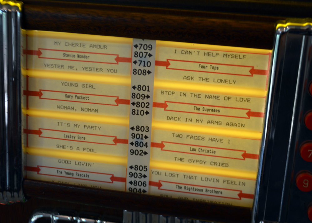 Wurlitzer "One More Time" Model 1015 Replica Jukebox