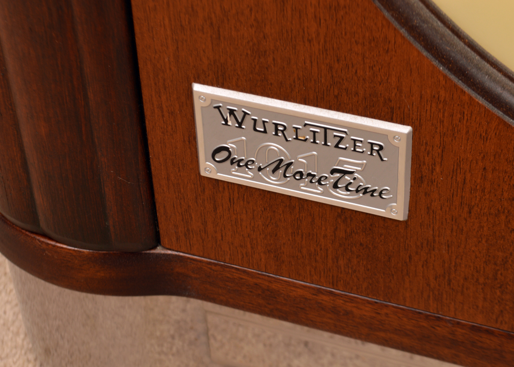 Wurlitzer "One More Time" Model 1015 Replica Jukebox