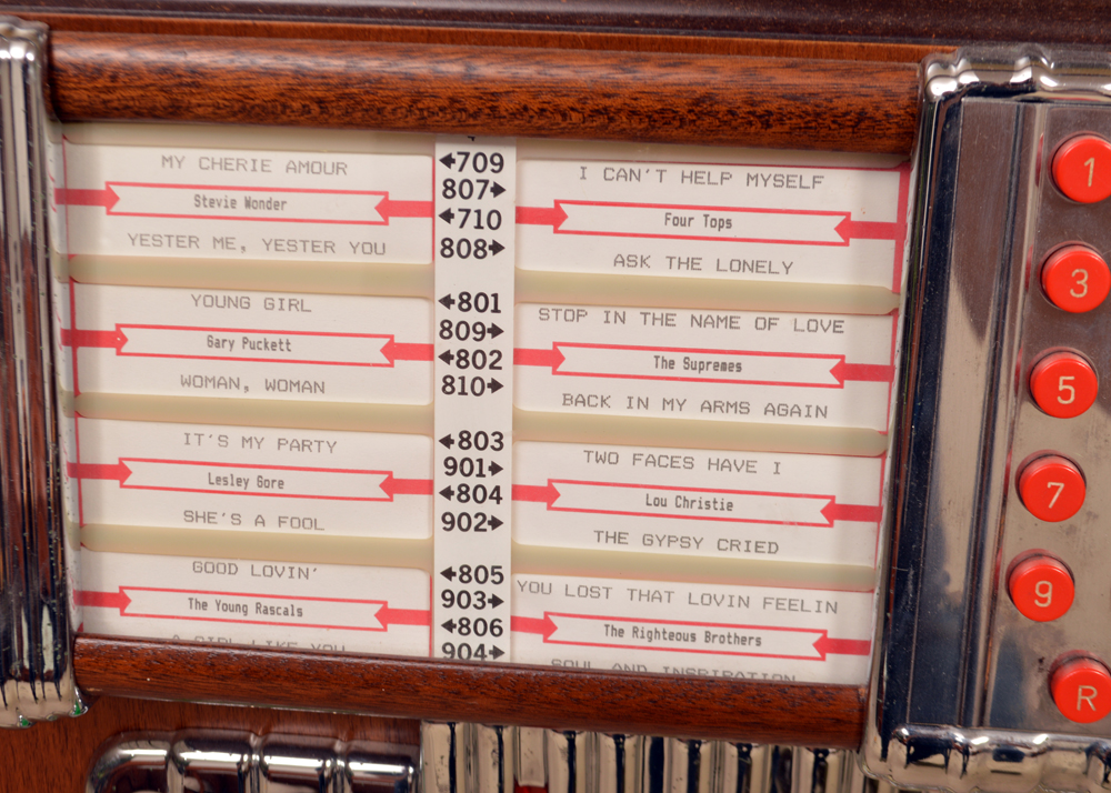 Wurlitzer "One More Time" Model 1015 Replica Jukebox