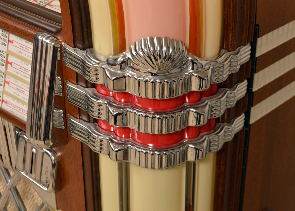 Wurlitzer "One More Time" Model 1015 Replica Jukebox