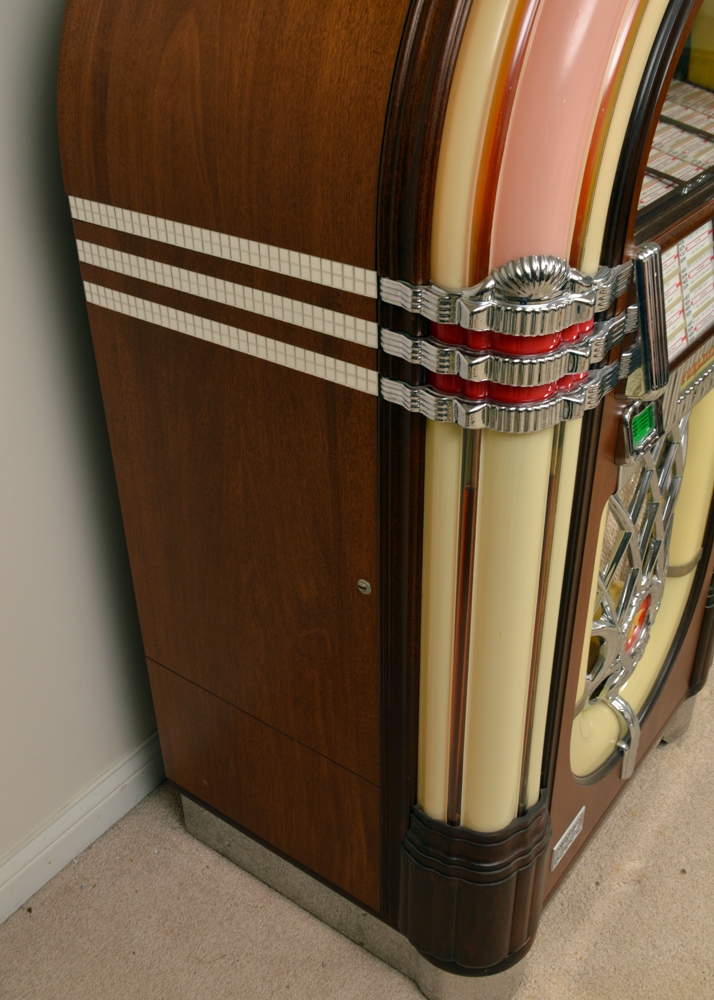 Wurlitzer "One More Time" Model 1015 Replica Jukebox