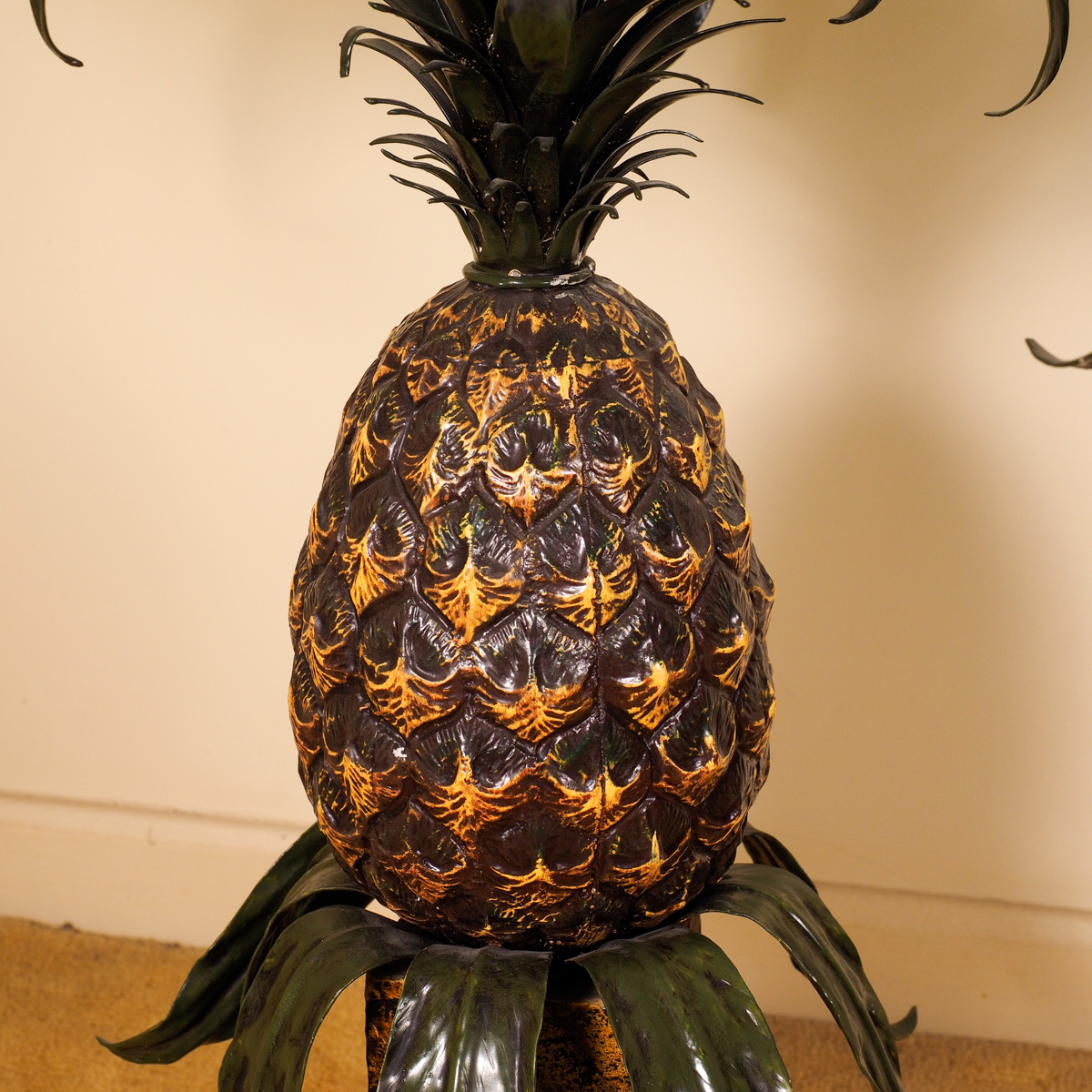 Contemporary Glass Top Pineapple Pedestal Side Table