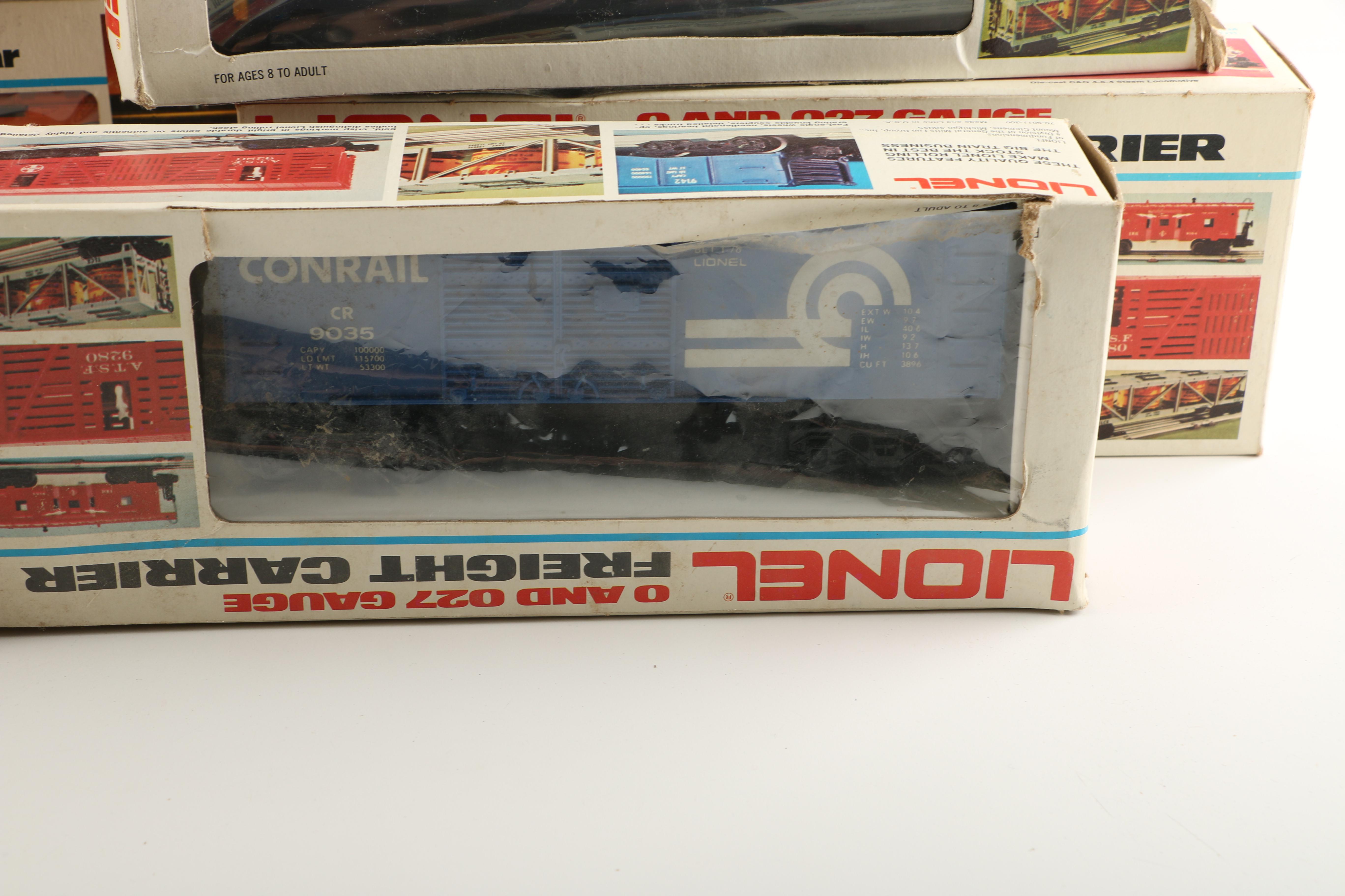 Vintage Lionel Train Cars, Tracks, and Accessories