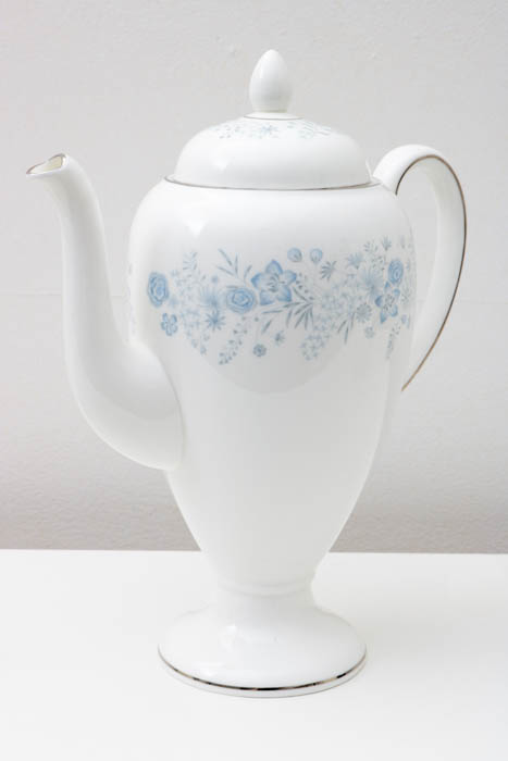 Wedgwood Bone China "Belle Fleur" Service