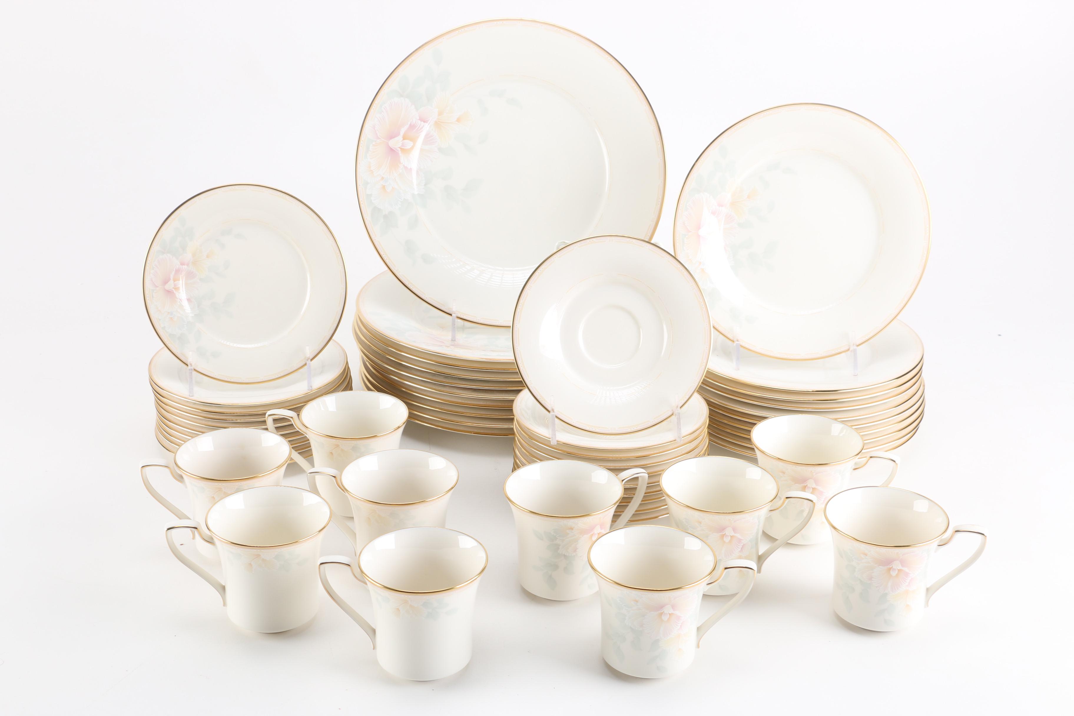 Noritake Fine China "Sweet Surprise" Dining Set