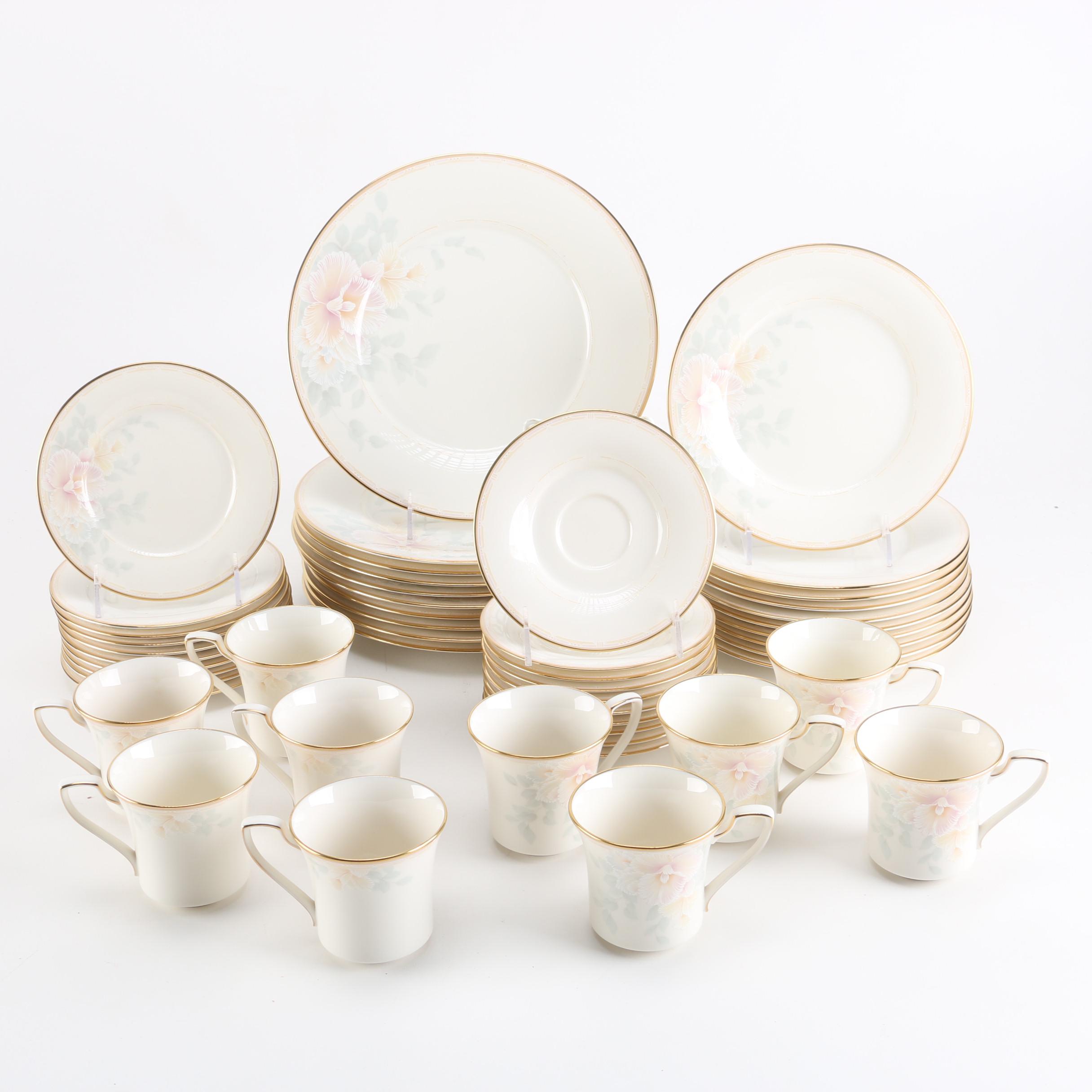 Noritake Fine China "Sweet Surprise" Dining Set