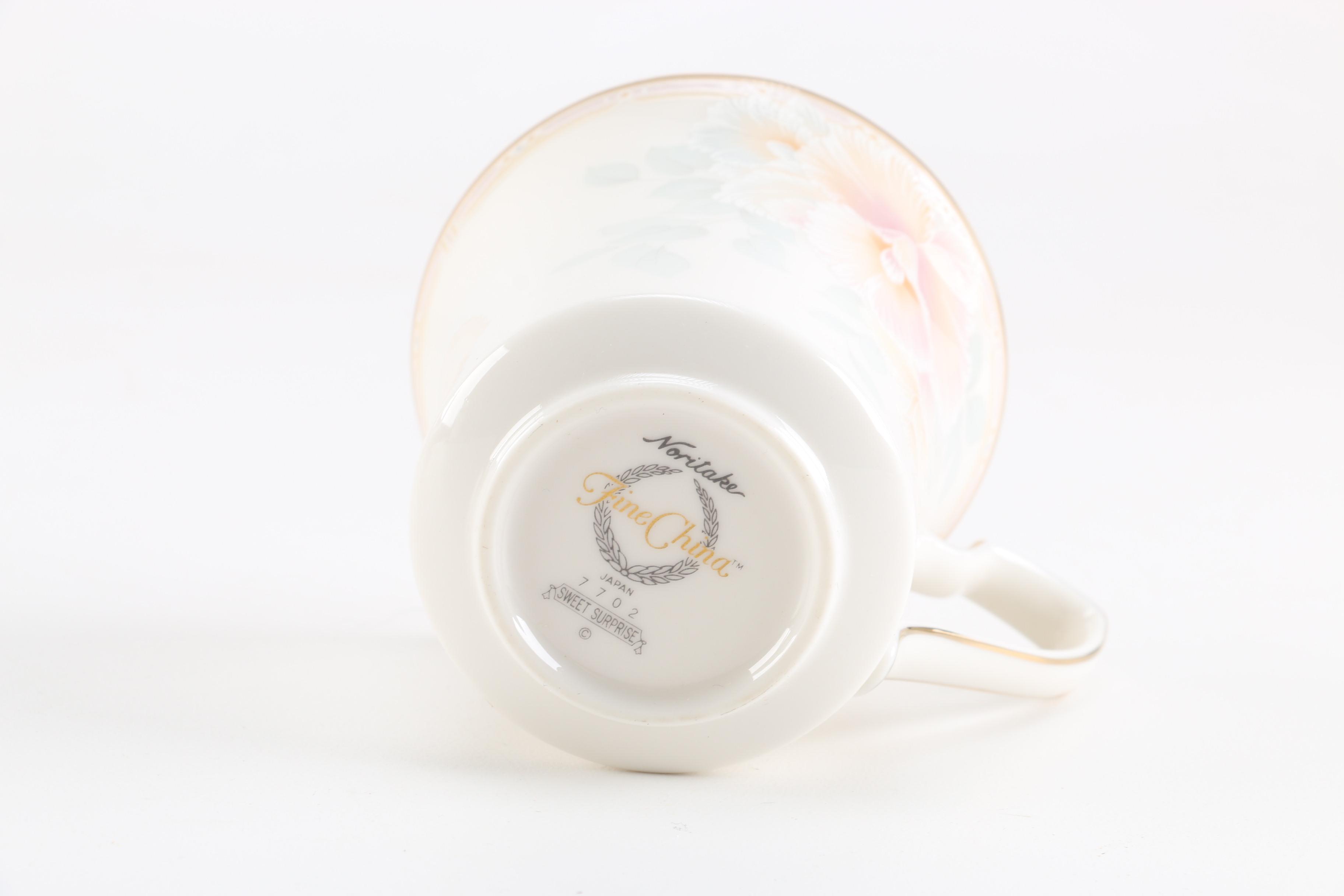 Noritake Fine China "Sweet Surprise" Dining Set