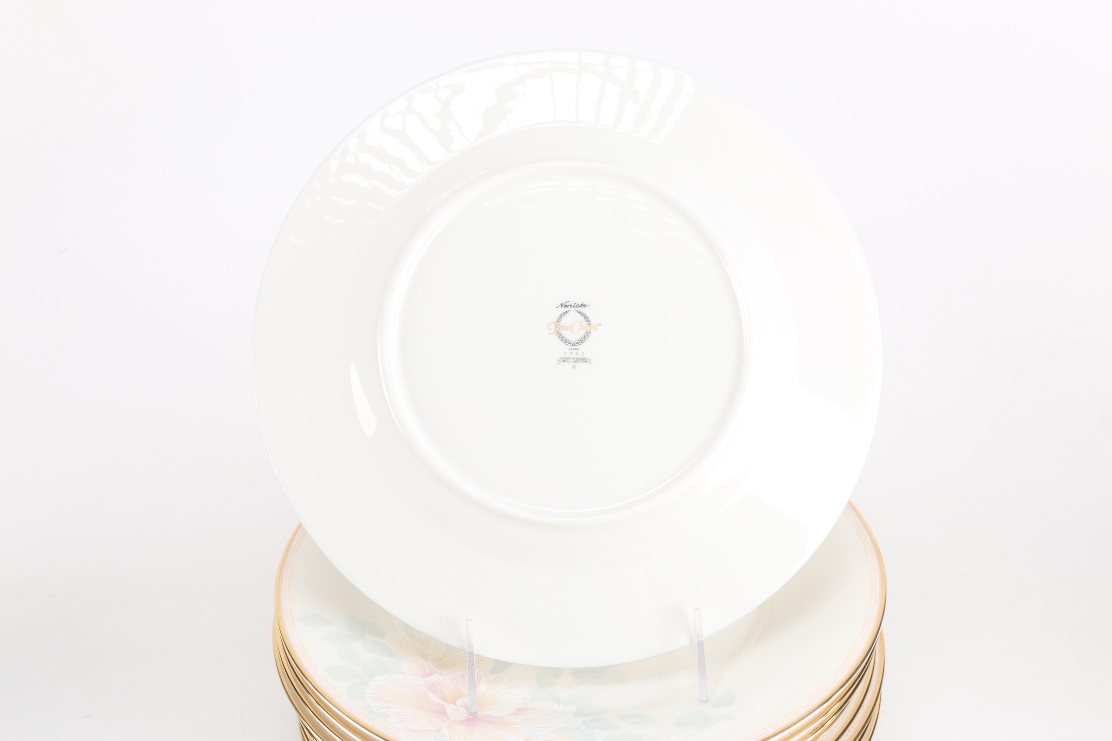 Noritake Fine China "Sweet Surprise" Dining Set