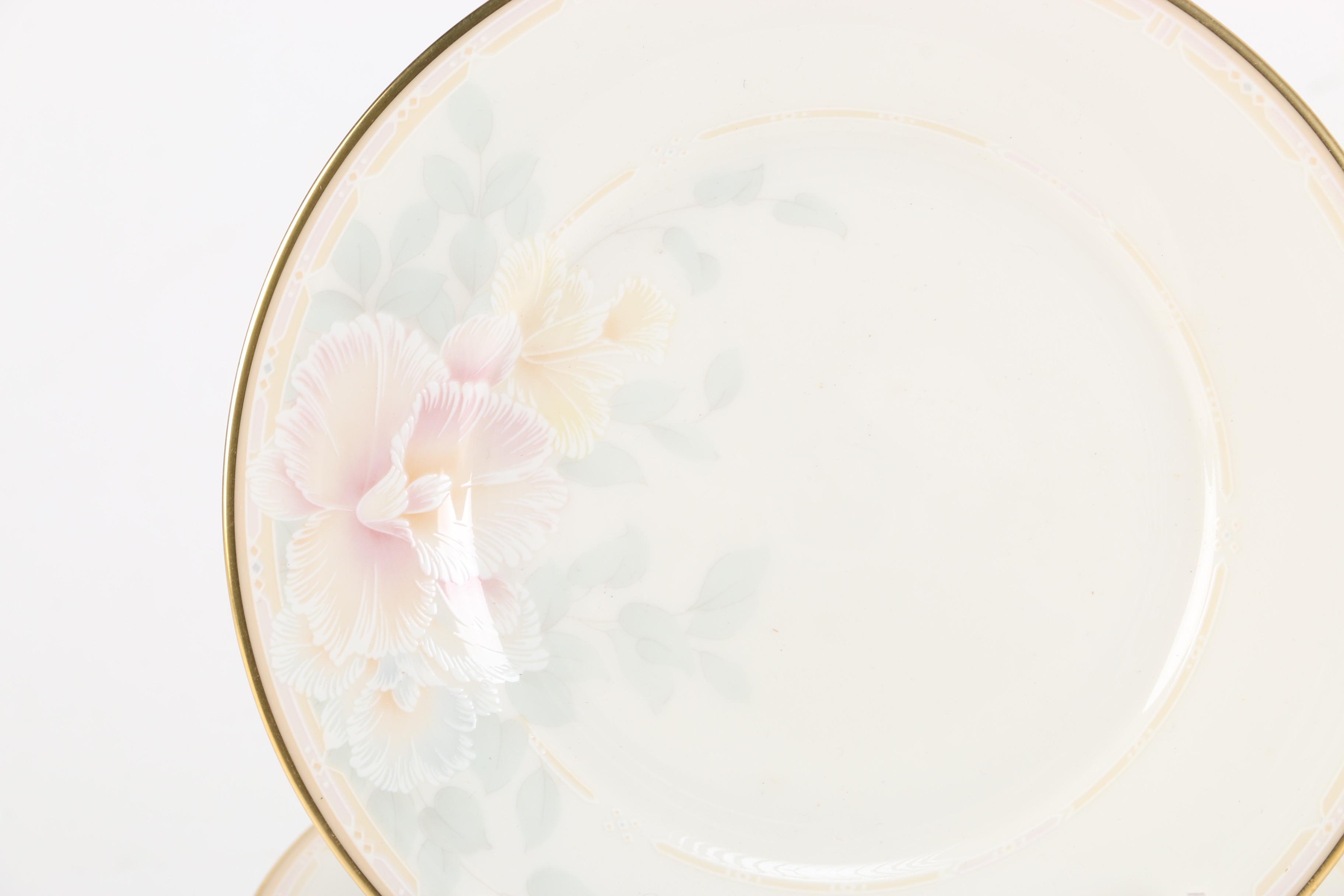 Noritake Fine China "Sweet Surprise" Dining Set