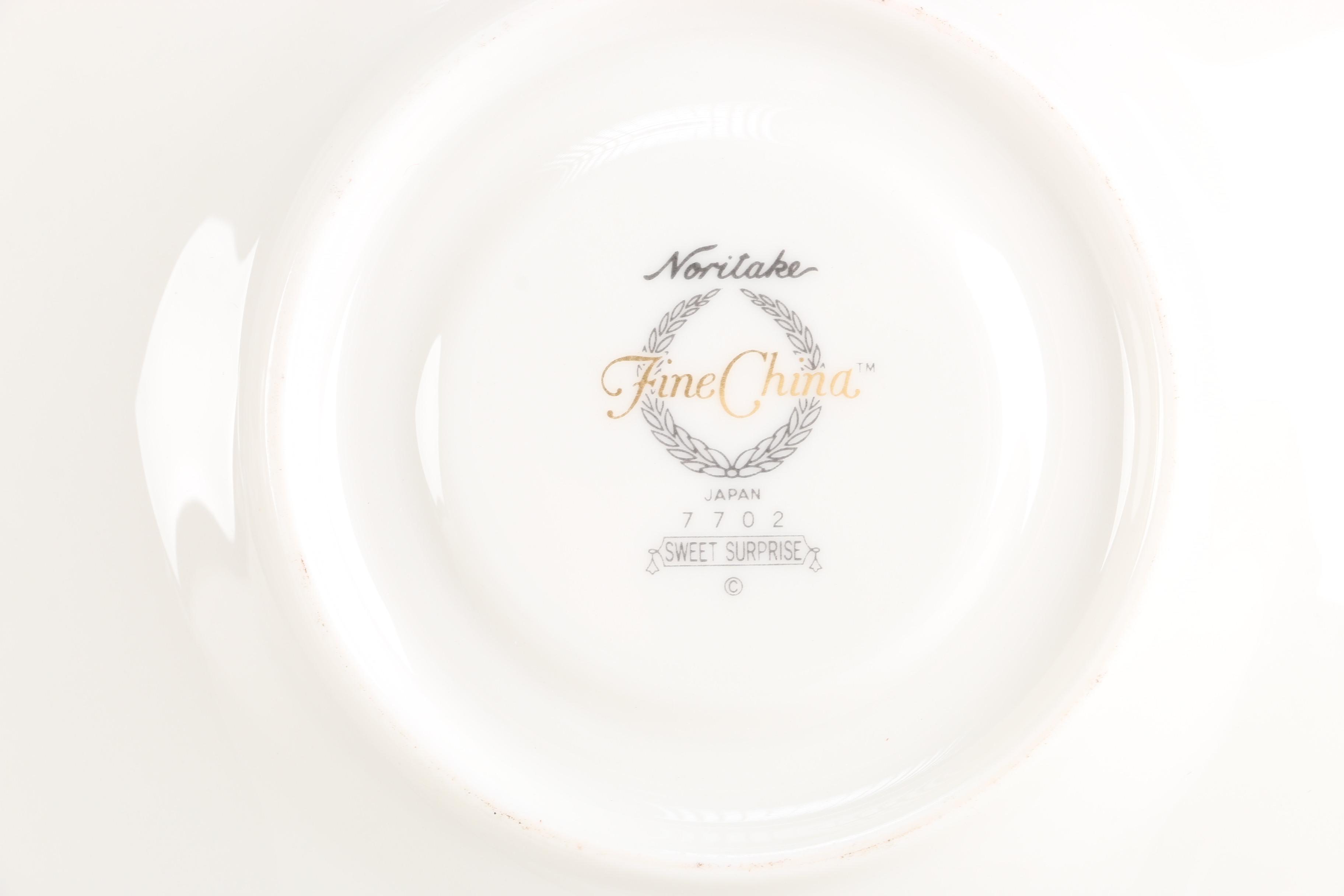 Noritake Fine China "Sweet Surprise" Dining Set