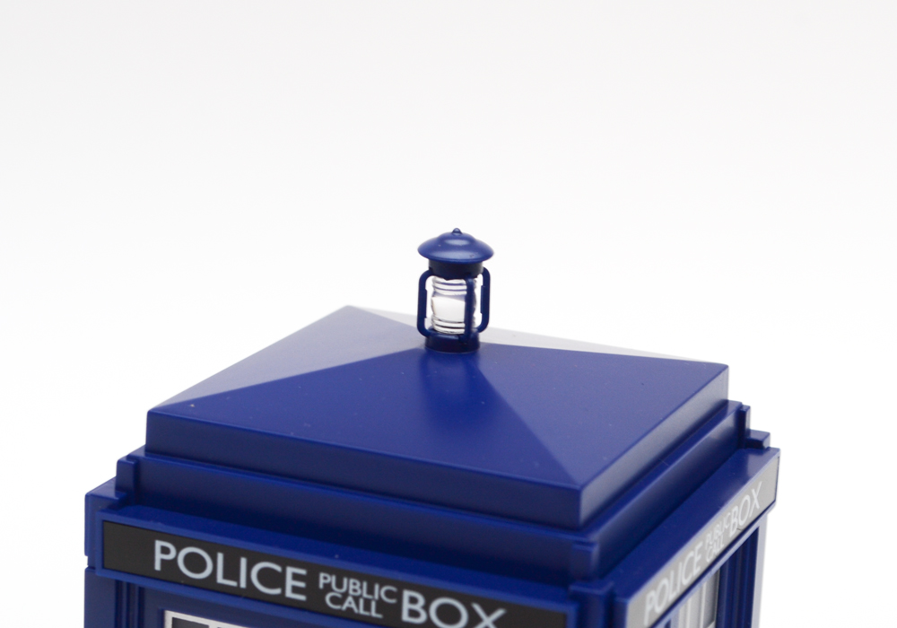 2013 Nieu Dr. Who 50th Anniversary Two Dollar Silver Coin with TARDIS