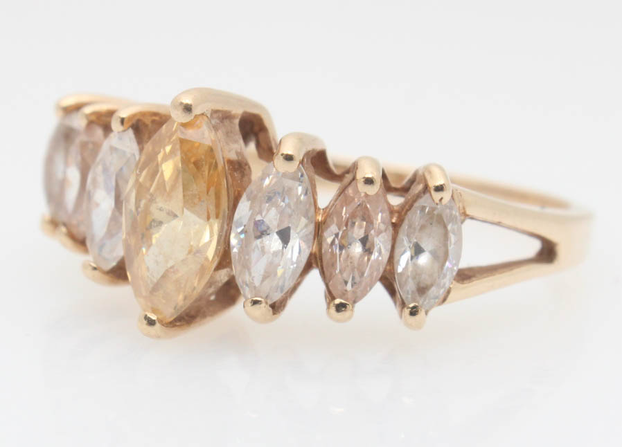 10K Yellow Gold Imitation Gemstone Ring