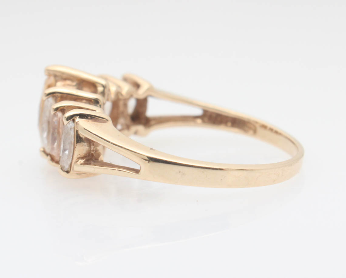 10K Yellow Gold Imitation Gemstone Ring