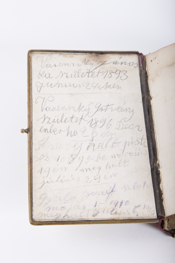 Antique Hungarian Youth Christian Prayer Book "Ártatlanok lilioma"