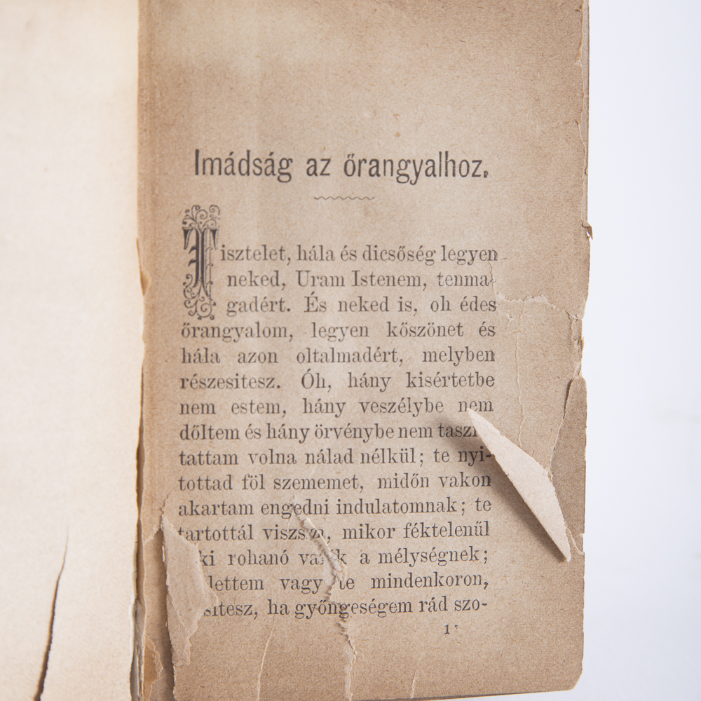 Antique Hungarian Youth Christian Prayer Book "Ártatlanok lilioma"