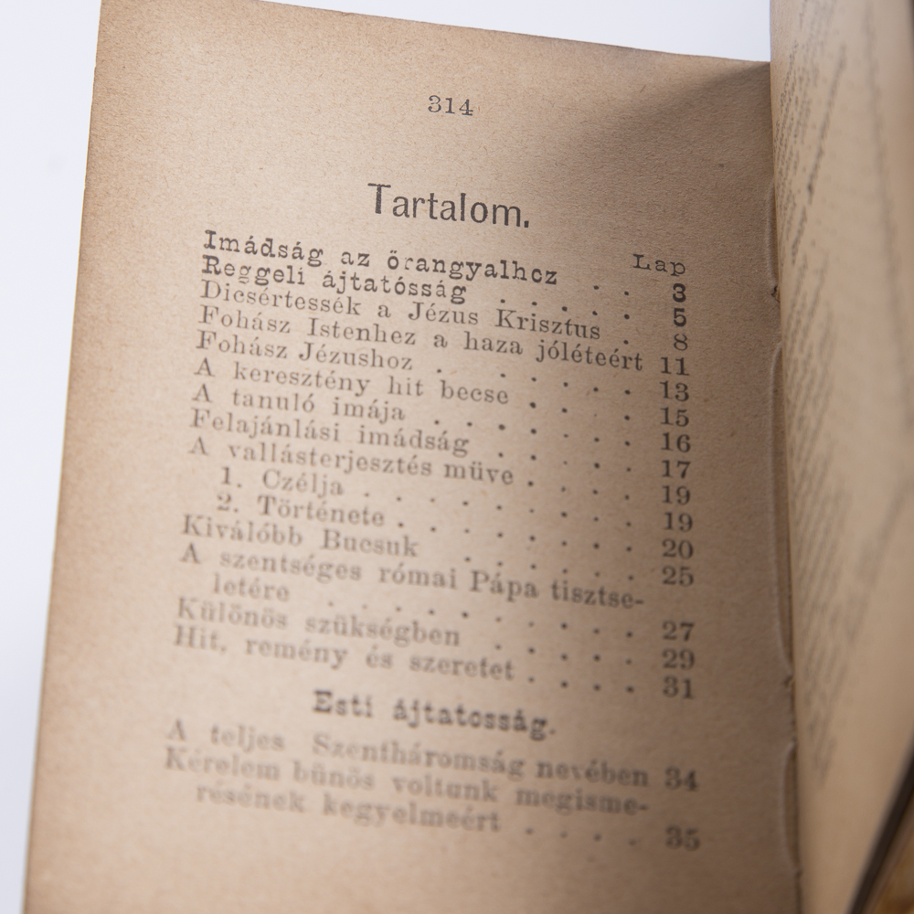 Antique Hungarian Youth Christian Prayer Book "Ártatlanok lilioma"
