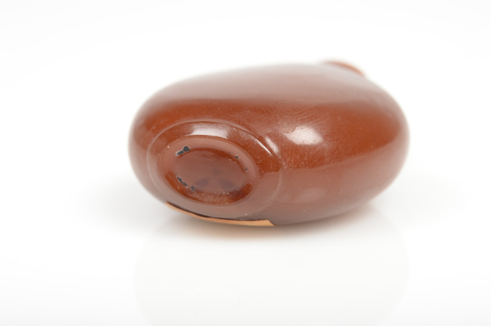 Antique Chinese Carnelian Snuff Bottle