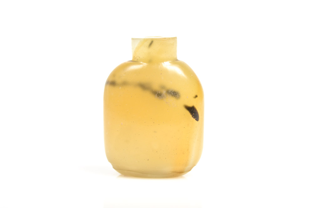 Antique Chinese Agate Snuff Bottle
