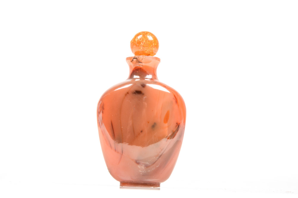 Antique Chinese Carnelian Snuff Bottle