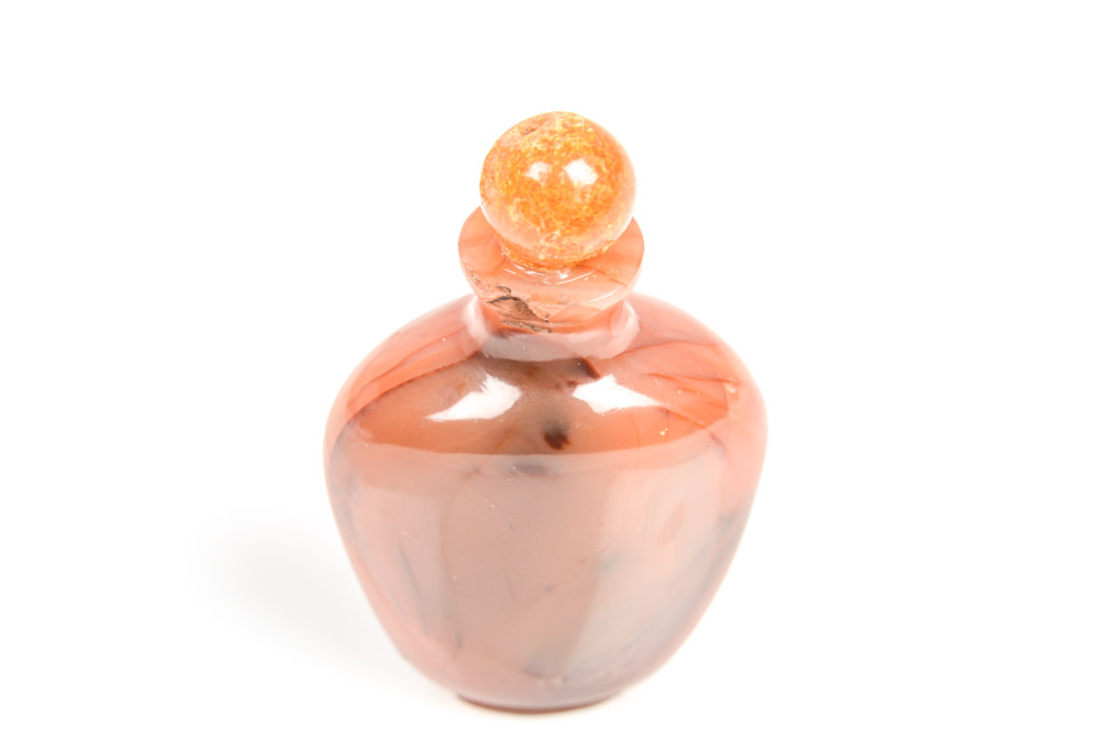 Antique Chinese Carnelian Snuff Bottle