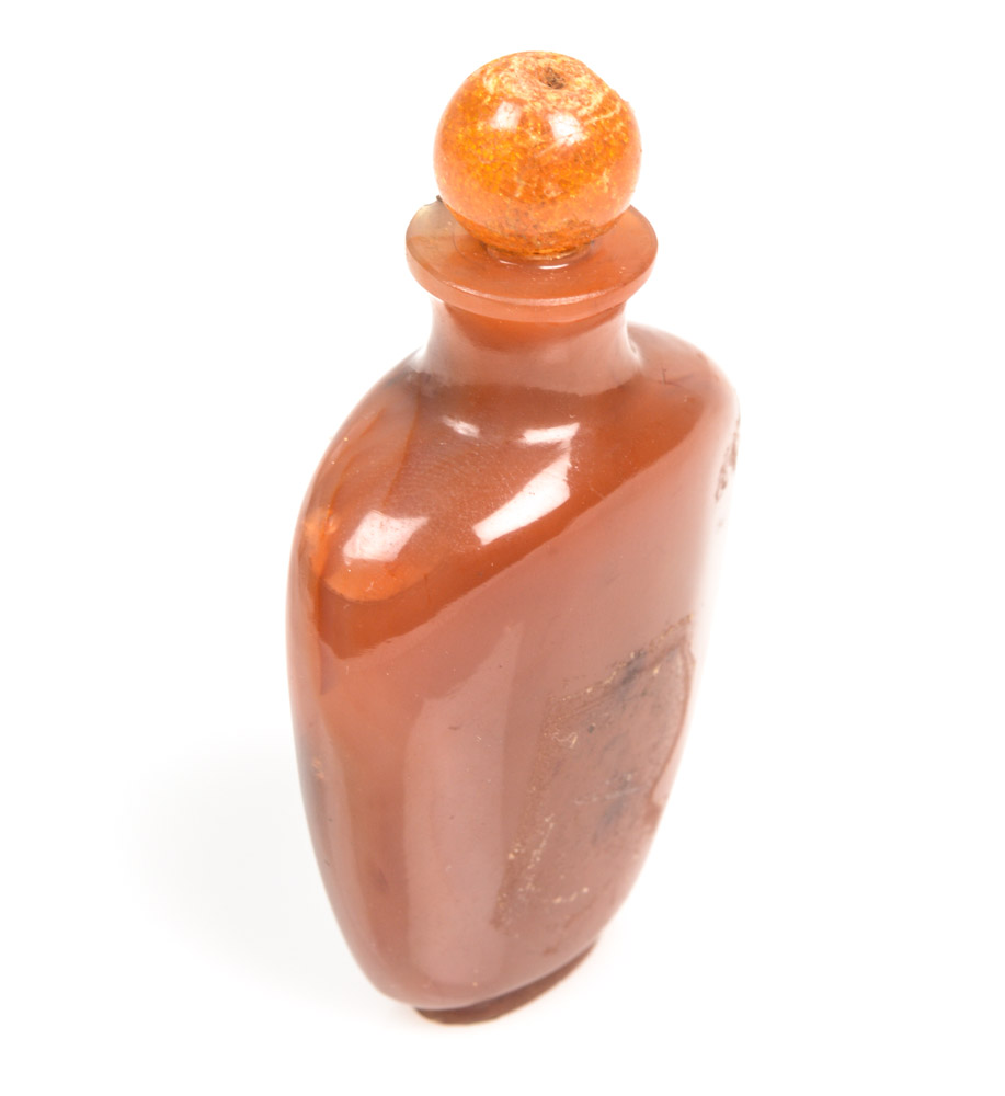 Antique Chinese Carnelian Snuff Bottle