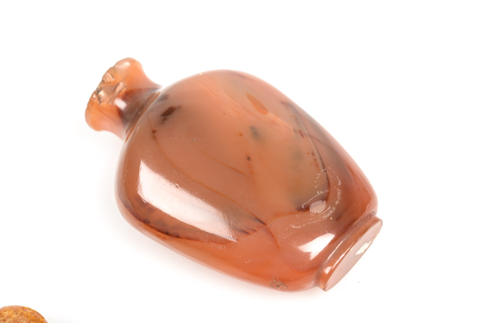 Antique Chinese Carnelian Snuff Bottle