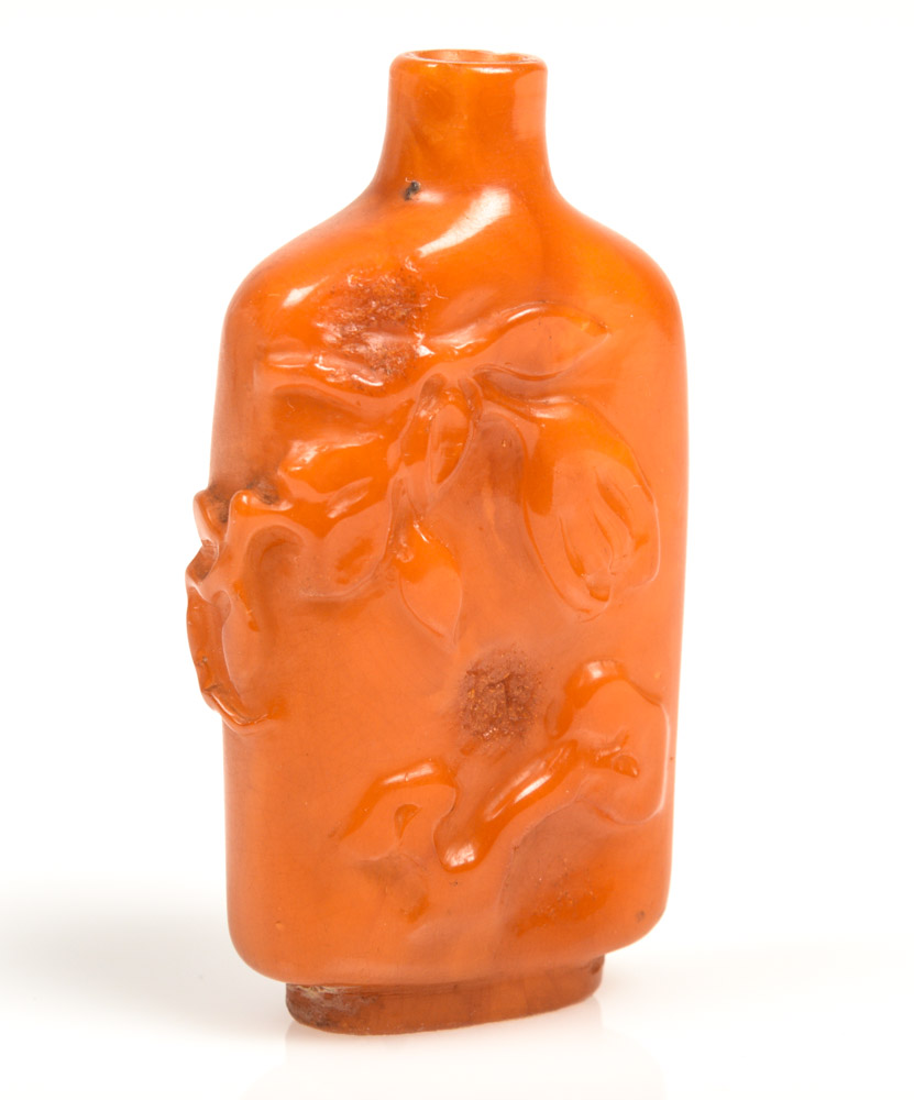 Antique Chinese Agalmatolite Snuff Bottle