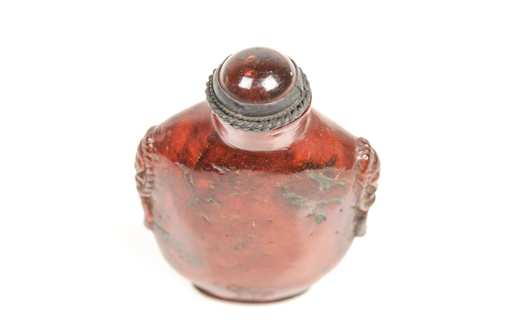 Fine Chinese Red Amber Snuff Bottle