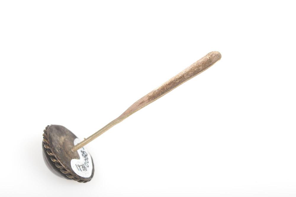 Qing Dynasty Chinese Porcelain Relief Snuff Bottle