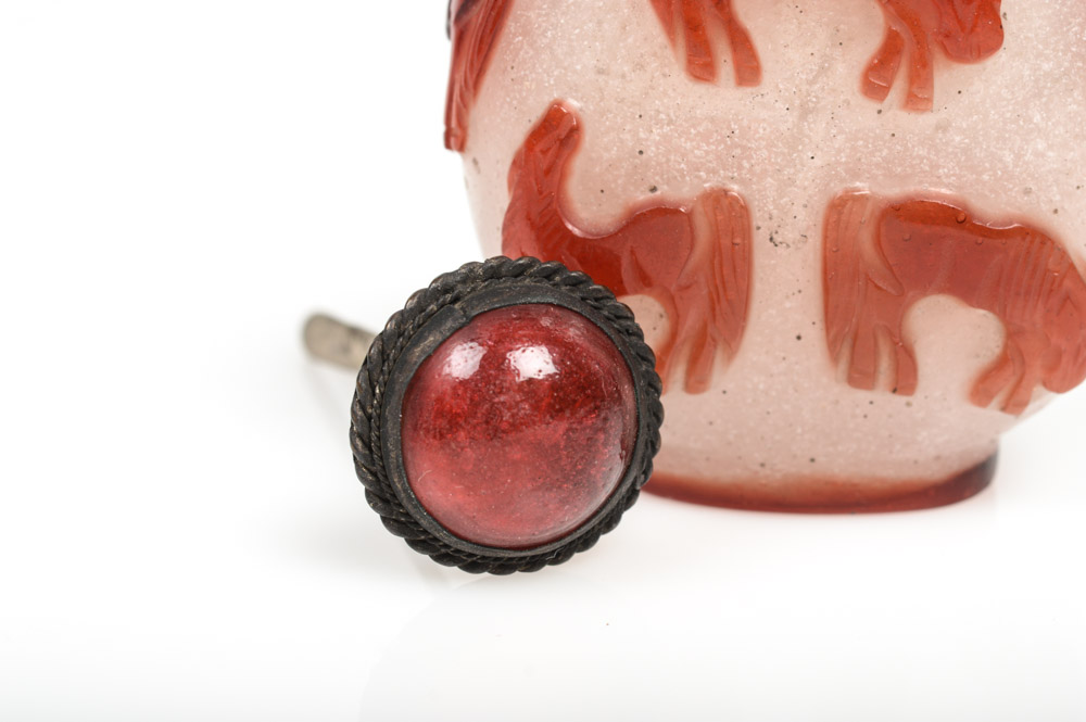 Antique Chinese Peking Glass Snuff Bottle