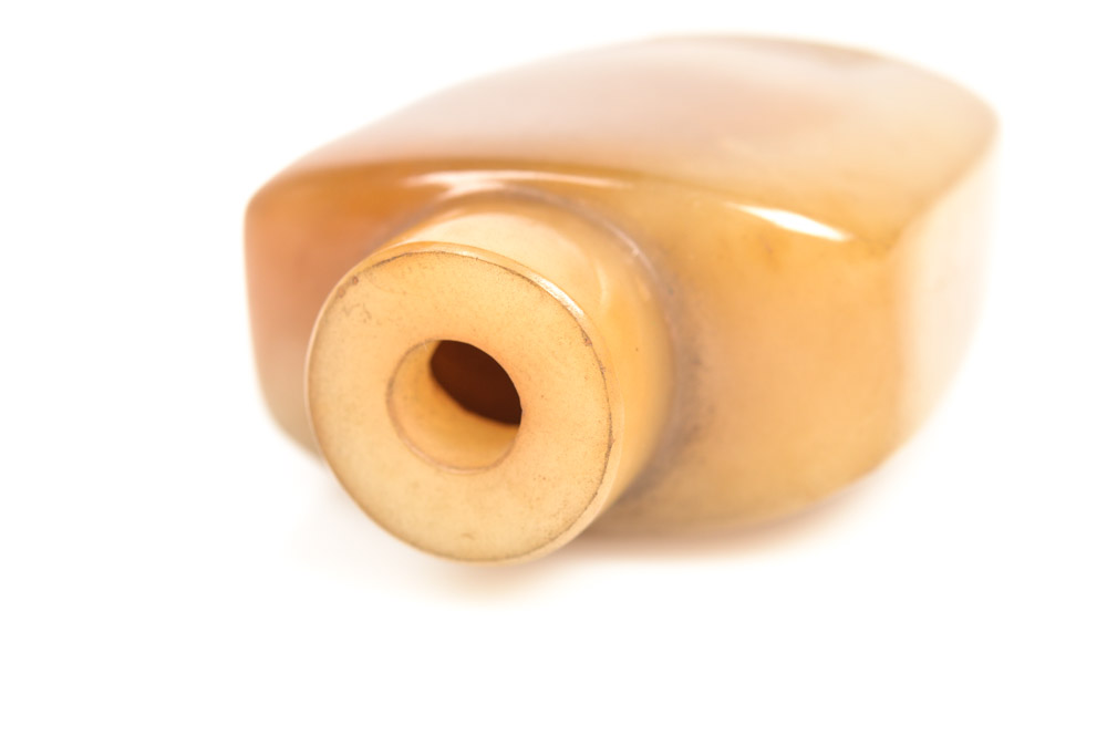 Antique Chinese Agate Snuff Bottle