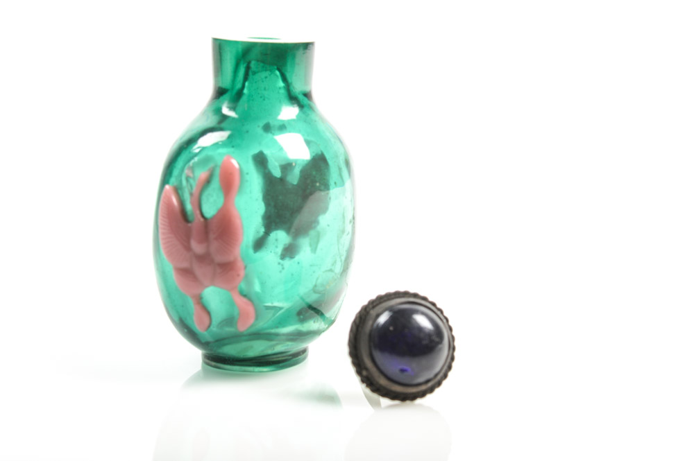 Antique Chinese Peking Glass Snuff Bottle