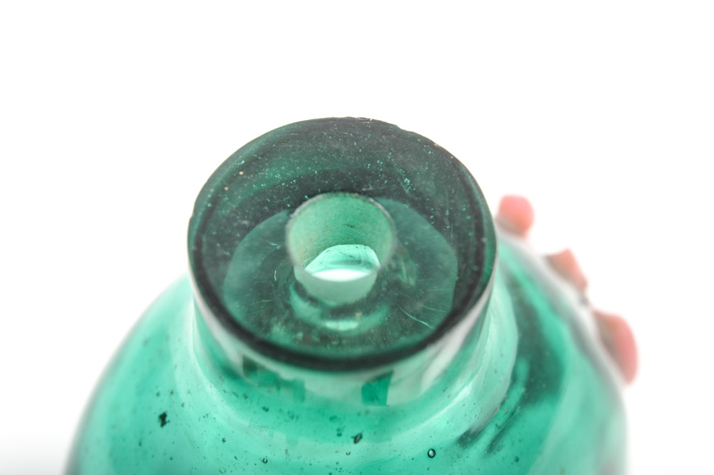 Antique Chinese Peking Glass Snuff Bottle