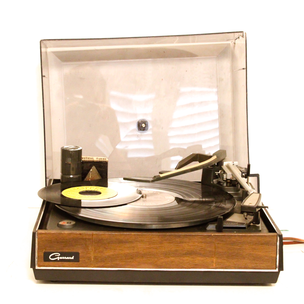 Vintage Garrard 60 Mk II Auto Turntable and Johnny Cash Single