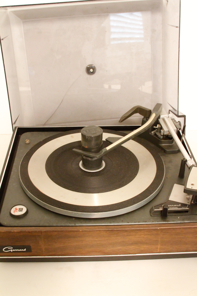 Vintage Garrard 60 Mk II Auto Turntable and Johnny Cash Single