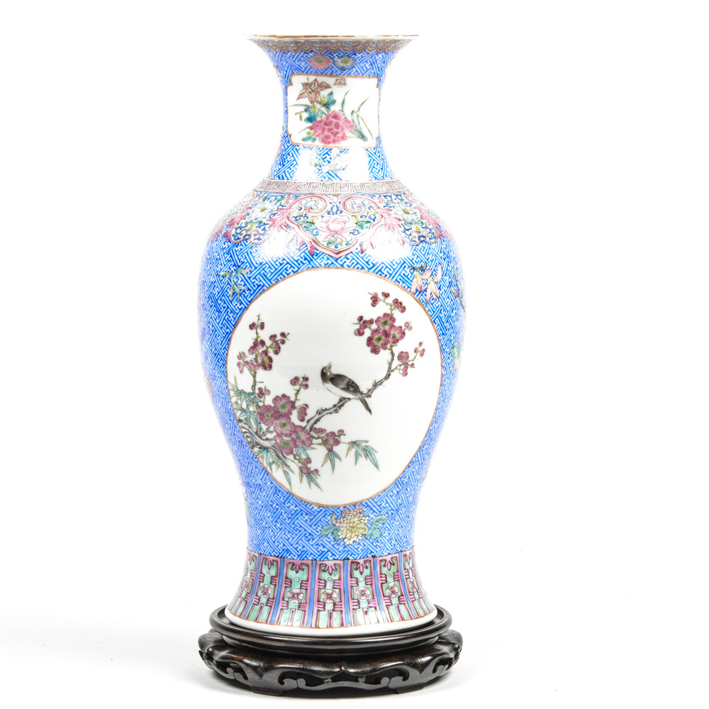 Exceptional Chinese Porcelain Vase