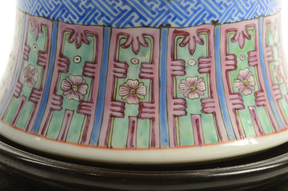 Exceptional Chinese Porcelain Vase