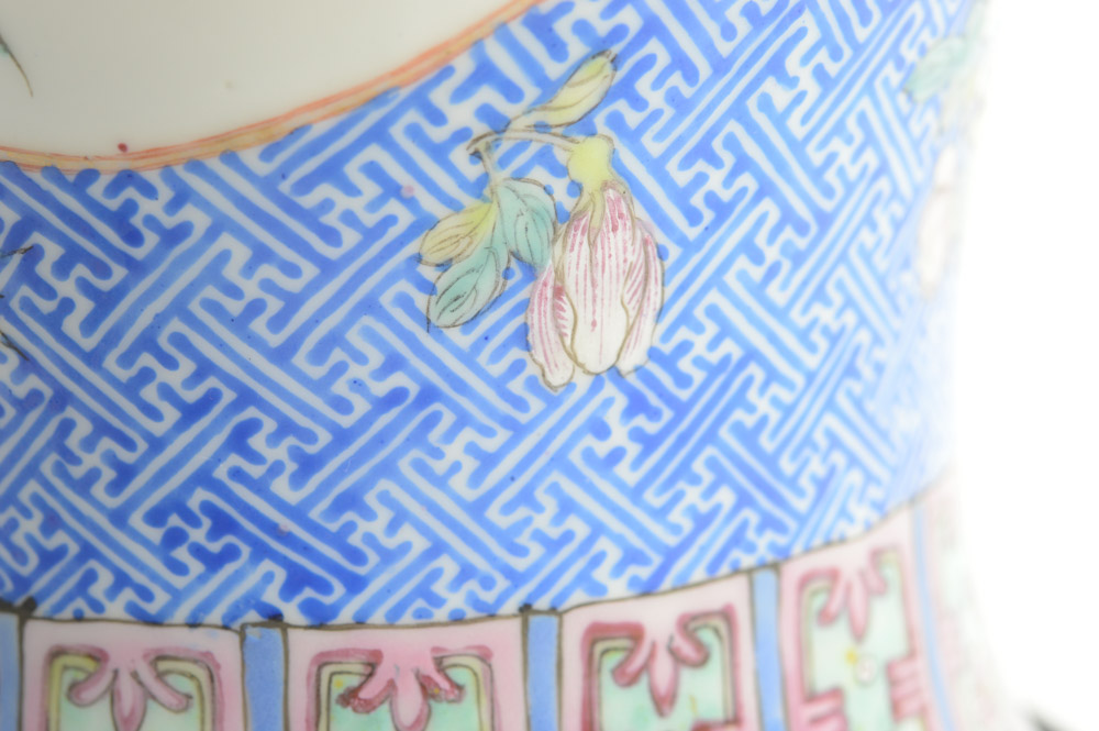 Exceptional Chinese Porcelain Vase