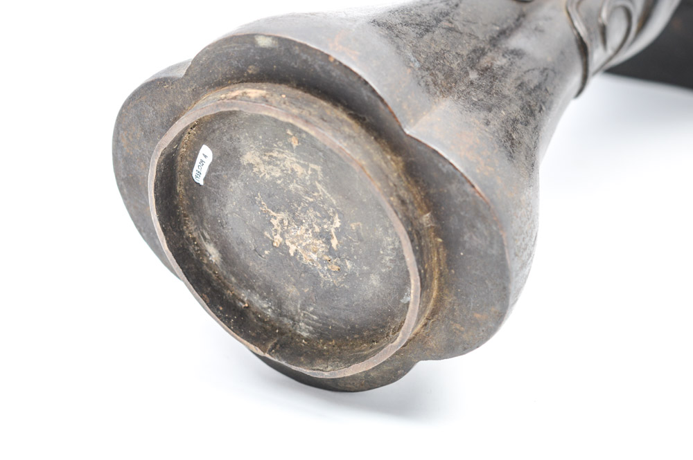 Chinese Qing Dynasty Lobed Bronze Vase With Dragon