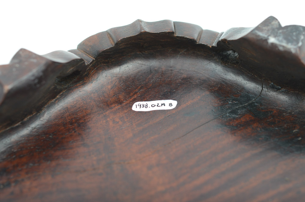 Chinese Qing Dynasty Lobed Bronze Vase With Dragon