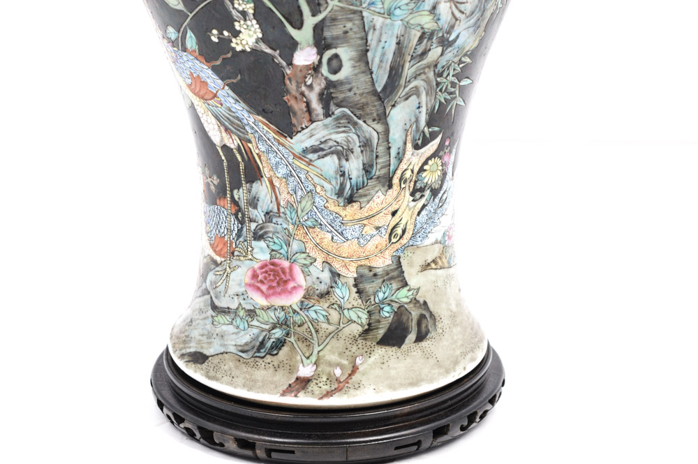 Chinese Late Qing Dynasty Shende Tang Porcelain Vase