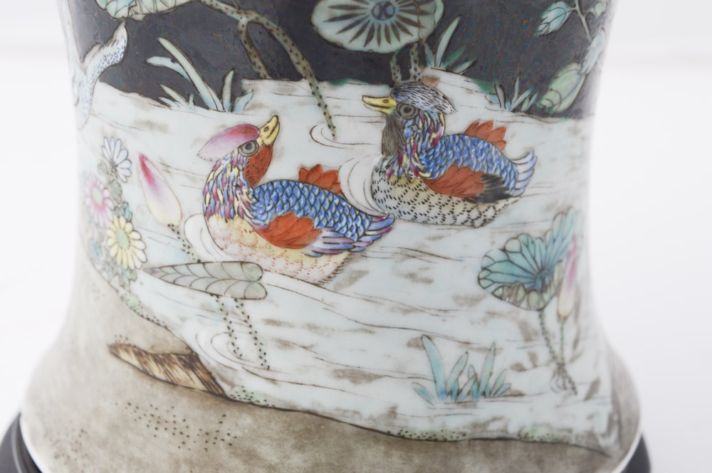 Chinese Late Qing Dynasty Shende Tang Porcelain Vase