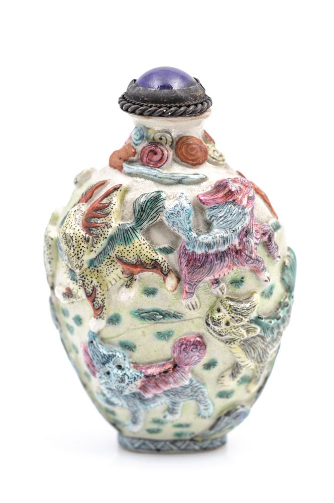 Antique Chinese Porcelain Guardian Lion Snuff Bottle