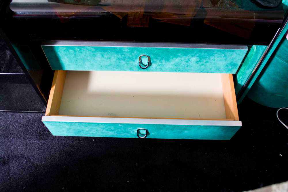 Vintage Green Suede Vanity With Lights